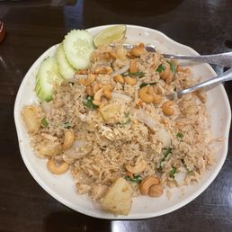 067. Pineapple Fried Rice with chicken 067. Pineapple Fried Rice with chicken