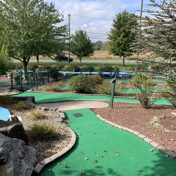 Lucky Strokes - Mini Golf Near Me - Bath, Pennsylvania Lucky Strokes - Mini Golf Near Me - Bath, Pennsylvania