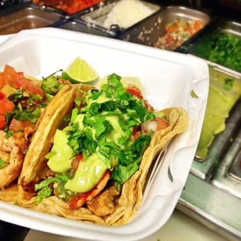 Las Palmas - Chicken Tacos + toppings - Mexican Near Me - Pittsburgh, Pennsylvania