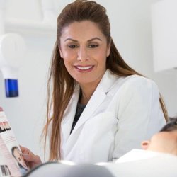 Bloor West Village Periodontics - We take the time to explain your treatment and options