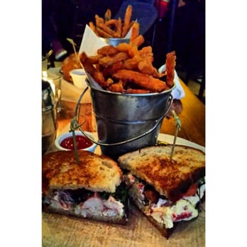 Alfie's - LOBSTER PLT - New American Near Me - New York, New York