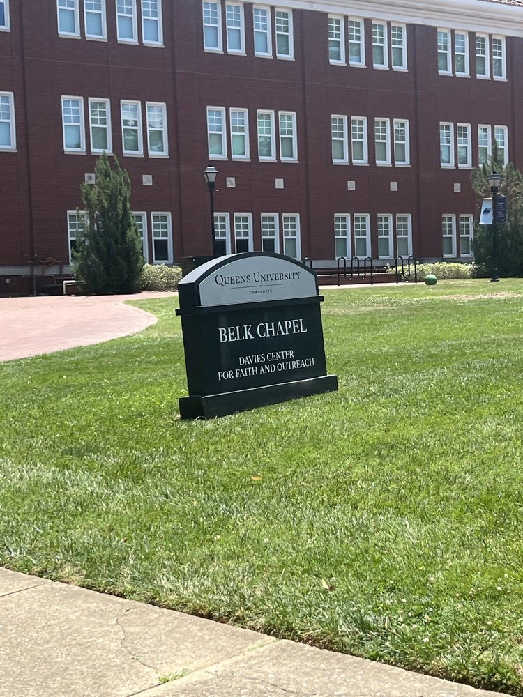 Queens University of Charlotte Logo
