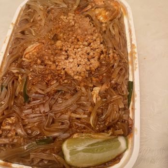 ThongThai Cuisine - Pad Thai w/ Shrimp - Thai Near Me - Gravenhurst, Ontario ThongThai Cuisine - Pad Thai w/ Shrimp - Thai Near Me - Gravenhurst, Ontario