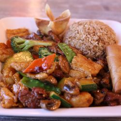 Wonderland Chinese - Happy Family!! Yummy!