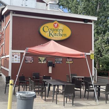 Country Kitchen - Outdoor seating! - New American Near Me - Big Bear Lake, California