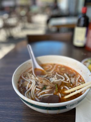 Photo of Golden Star Vietnamese Restaurant - San Francisco, CA, US. Buń bò huè