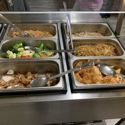 Lee's Village Restaurant - Lunch buffet