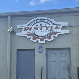 Exterior photo of In Style Wheels and Tires - Deerfield Beach, Florida Exterior photo of In Style Wheels and Tires - Deerfield Beach, Florida