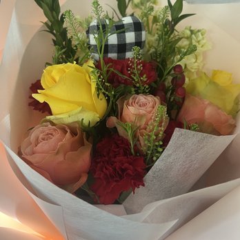 Love, Lyn - Florists Near Me - Artesia, California
