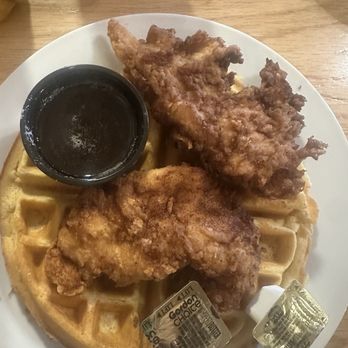 Flapjack's Pancake Cabin - Chicken & Waffle - Breakfast & Brunch Near Me - Pigeon Forge, Tennessee