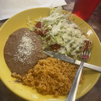 Mercado Del Mundo - Enchiladas lunch special - Mexican Near Me - Mount Vernon, Washington