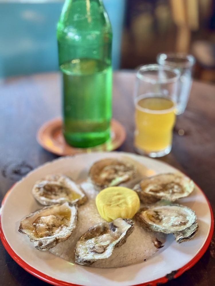 Food from Leon's Fine Poultry and Oysters