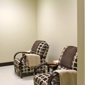 Eyesight Hawaii- Maui - LASIK/PRK Laser Suite preparation room (in Oahu) - Laser Eye Surgery/Lasik Near Me - Kahului, Hawaii Eyesight Hawaii- Maui - LASIK/PRK Laser Suite preparation room (in Oahu) - Laser Eye Surgery/Lasik Near Me - Kahului, Hawaii