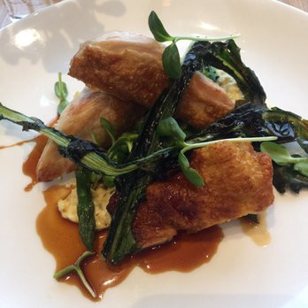Canoe - Heritage chicken enteee - Canadian (New) Near Me - Toronto, Ontario Canoe - Heritage chicken enteee - Canadian (New) Near Me - Toronto, Ontario