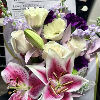 Araceli Floral - Florists Near Me - Tracy, California