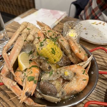Driftwood - Garlic Parmesan truffle cyclone - Seafood Near Me - Maspeth, New York Driftwood - Garlic Parmesan truffle cyclone - Seafood Near Me - Maspeth, New York