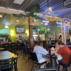 Slim & Shorty's - Lunch!