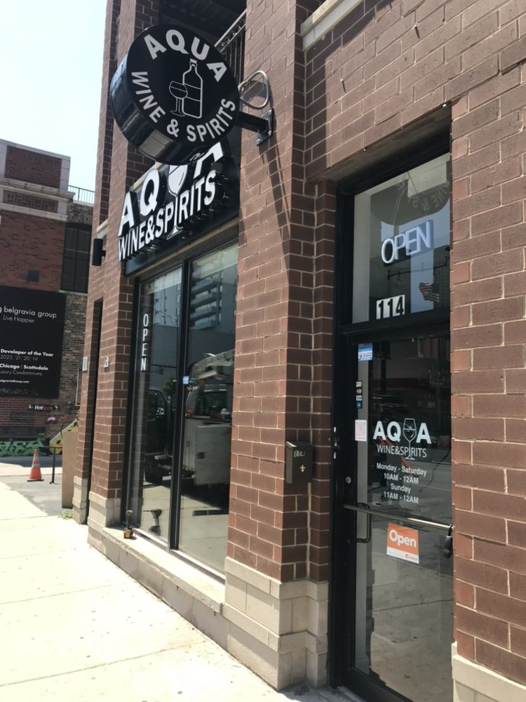AQUA WINE & SPIRITS Updated May 2024 114 N Halsted St, Chicago