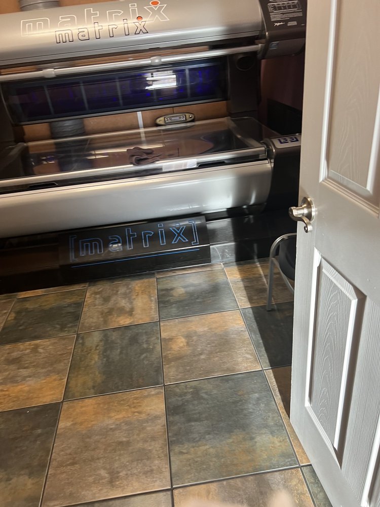 Photos of BODYHEAT TANNING Updated August 2024 13 Photos & 36 Reviews 50 N Valle Verde
