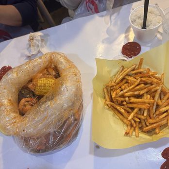 The Kickin' Crab - Cajun/Creole Near Me - Westminster, California