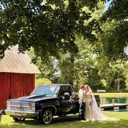 Ole Red Barn