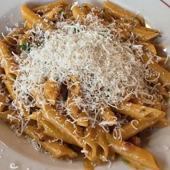 Mama Ricotta's - Penne a la vodka - Italian Near Me - Charlotte, North Carolina