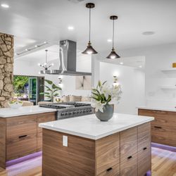 EC Cabinets - WALNUT EUROPEAN STYLE
