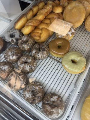 Kim’s Donuts by null