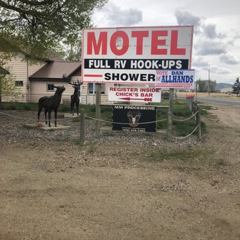 Chick's Motel - Hotels Near Me - Alder, Montana