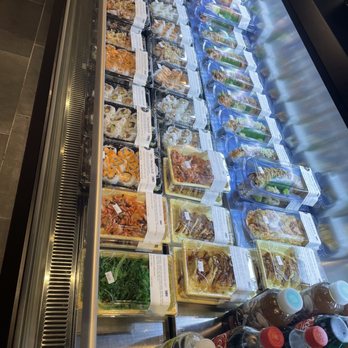Yoshi Yum - Ready to order sushi - Asian Fusion Near Me - Columbus, Ohio