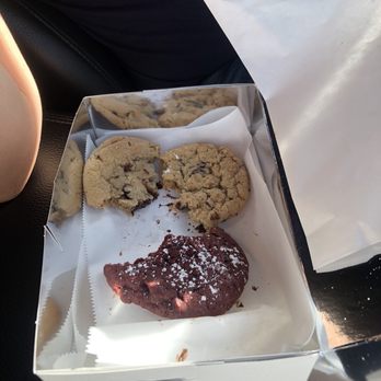 Tiffs Treats - Trying a variety of cookies - Desserts Near Me - Fort Worth, Texas Tiffs Treats - Trying a variety of cookies - Desserts Near Me - Fort Worth, Texas