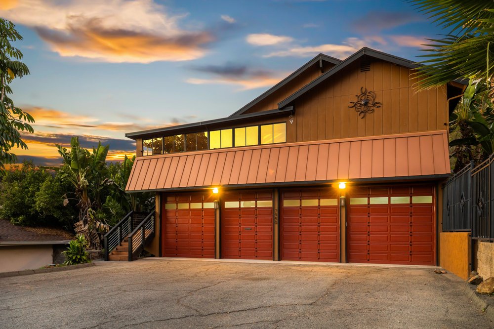 PAULINA BRETTS CENTURY 21 REAL ESTATE 16 Photos 860 Kuhn Dr