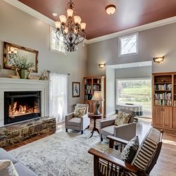 Chestnut Hill Ranch Bed and Breakfast - Great Room for conversation, music and relaxation!
