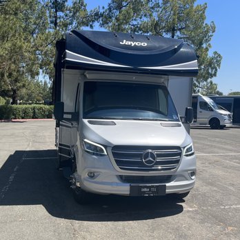 La Mesa RV - Jayce Melbourne - RV Dealers Near Me - West Sacramento, California La Mesa RV - Jayce Melbourne - RV Dealers Near Me - West Sacramento, California