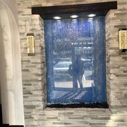 Phenix Salon and Suites - Neat water feature and lighting as soon as you walk in the front door. Helps to start the relaxation process.