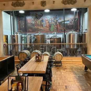AL. Ringling Brewing - Main room. - Brewpubs Near Me - Baraboo, Wisconsin