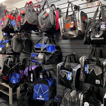 Dave's World Bowling Pro Shop - selection of single ball bags - Sporting Goods Near Me - Milwaukee, Wisconsin Dave's World Bowling Pro Shop - selection of single ball bags - Sporting Goods Near Me - Milwaukee, Wisconsin