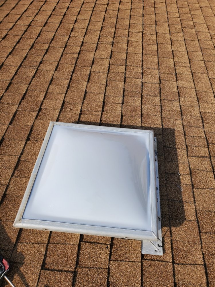 Slide of Eleazars Roofing