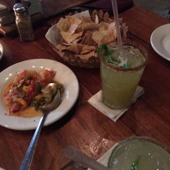 Viva Zapata - Complimentary veggies to enjoy with the chips. Very good. - Mexican Near Me - Holbox, ROO Viva Zapata - Complimentary veggies to enjoy with the chips. Very good. - Mexican Near Me - Holbox, ROO