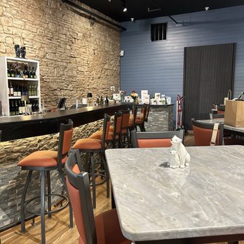 Igo's Pour Decisions - Wine Tasting Room Near Me - Granbury, Texas Igo's Pour Decisions - Wine Tasting Room Near Me - Granbury, Texas