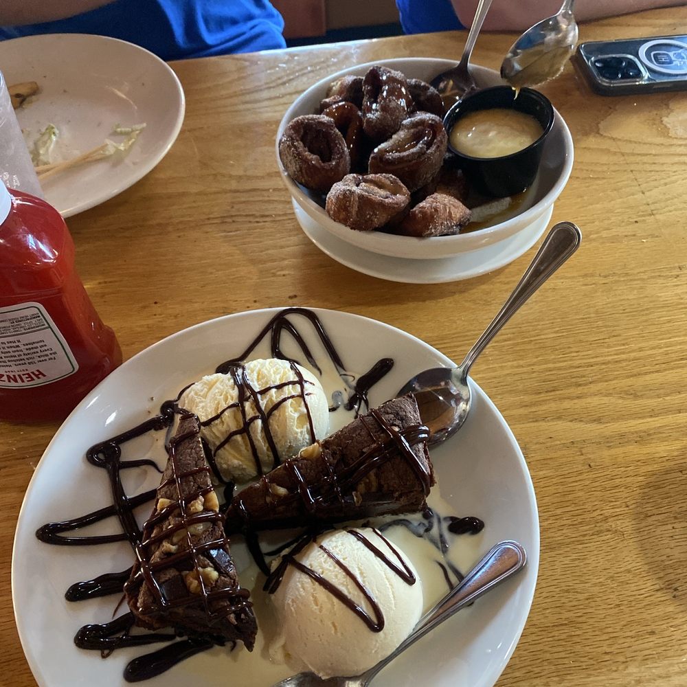 Applebee's Grill + Bar - YUM YUM WOWWWW - American Near Me - Orem, Utah