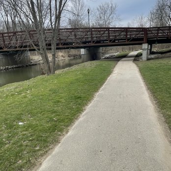 Lions Park - Parks Near Me - Zionsville, Indiana Lions Park - Parks Near Me - Zionsville, Indiana