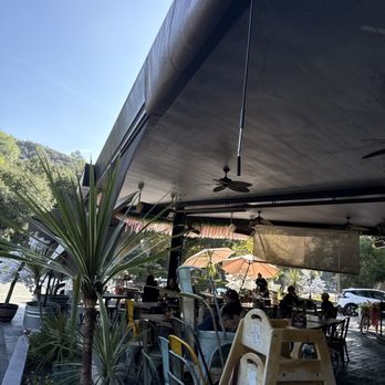 Wild Oak Cafe - Cafes Near Me - Glendale, California