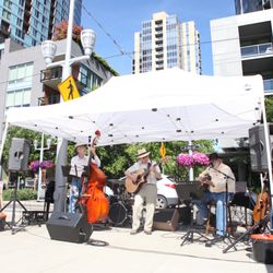 Marvelous market music!