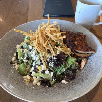 Earls Kitchen + Bar - Southwest Santa Fe Chicken Salad - Canadian (New) Near Me - Etobicoke, Ontario