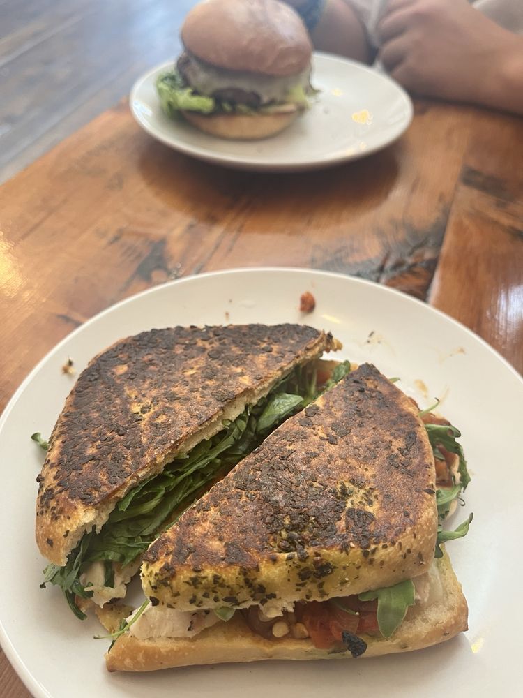 Cafe At Cold Holllow