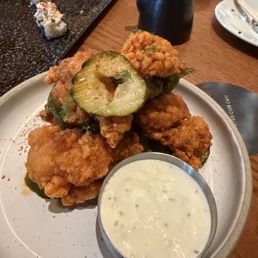 Nashville hot chicken & pickles