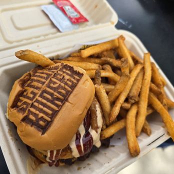 Señor Burger - Burgers Near Me - Sacramento, California Señor Burger - Burgers Near Me - Sacramento, California