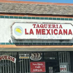 Taqueria La Mexicana - Entrance are the restaurant