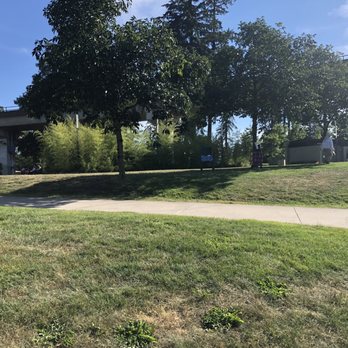 Holland Park - Parks Near Me - Surrey, British Columbia